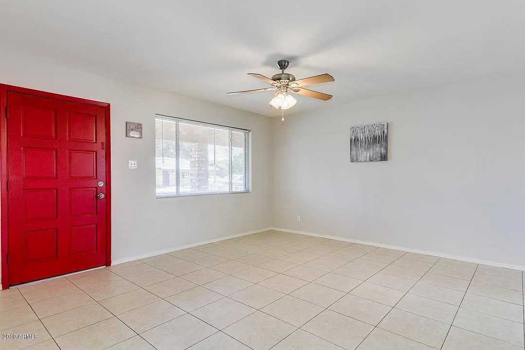 4912 W Tuckey Ln - Photo 2 of 9