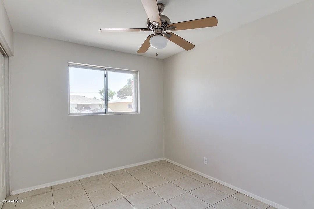 4912 W Tuckey Ln - Photo 5 of 9