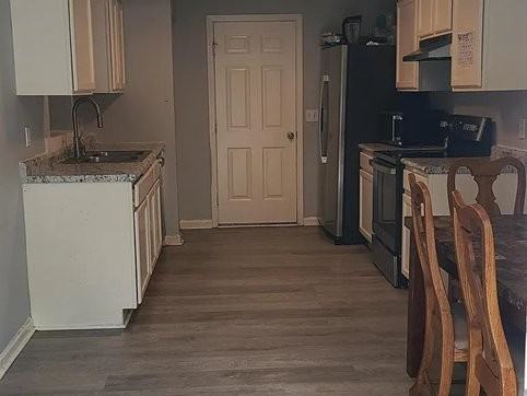 304 Curvewood Rd - Photo 3 of 16