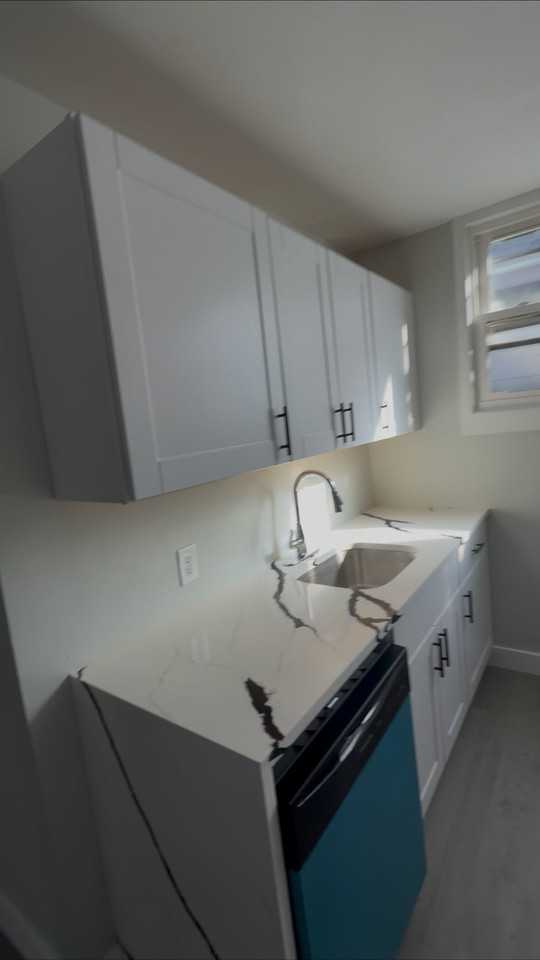 285 Columbia Ave #2 - Photo 3 of 8