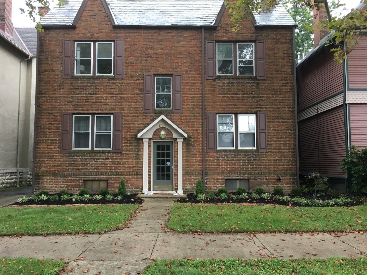 997 Neil Ave #2