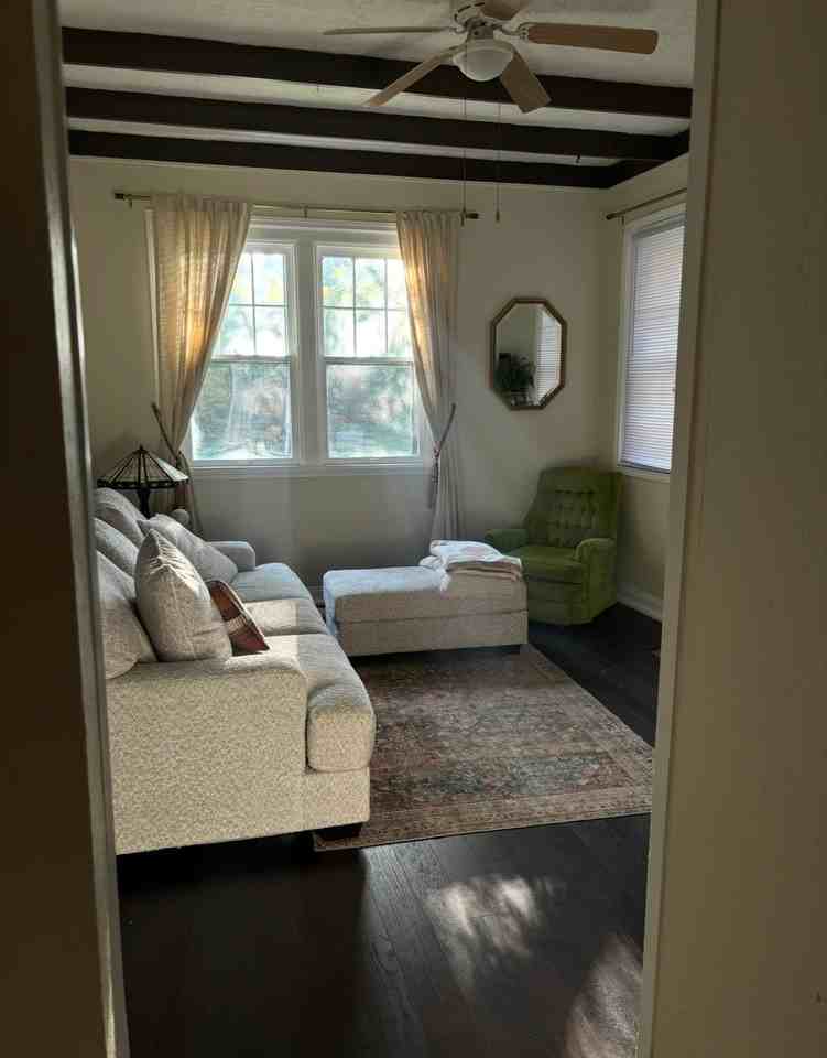997 Neil Ave #2 - Photo 3 of 13