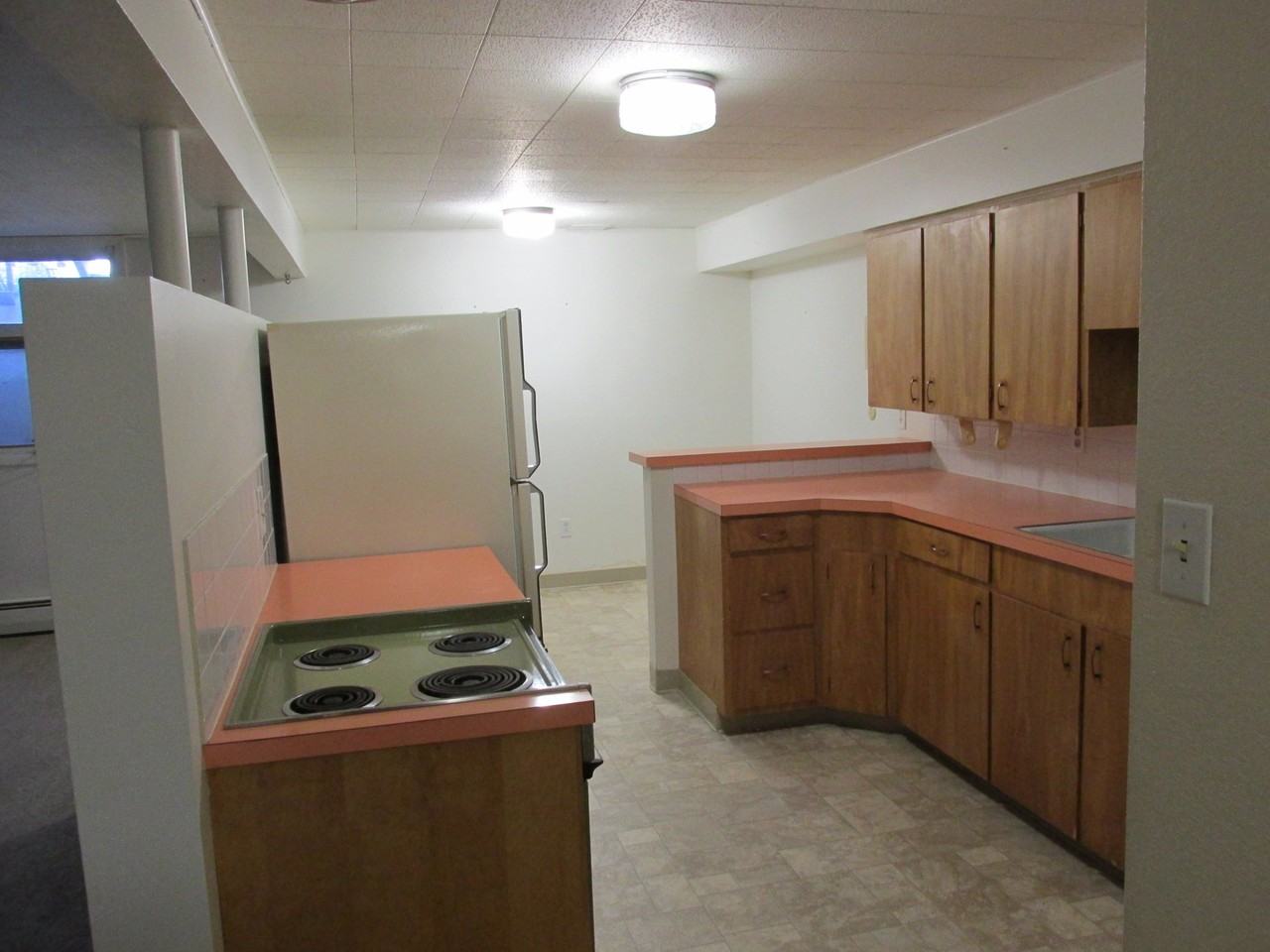 1425 13th St S #9 - Photo 5 of 12