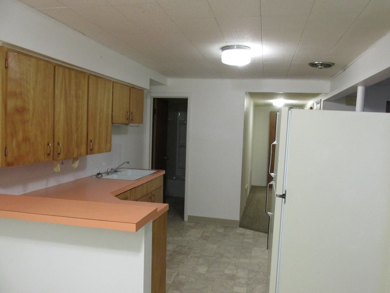 1425 13th St S #9 - Photo 6 of 12