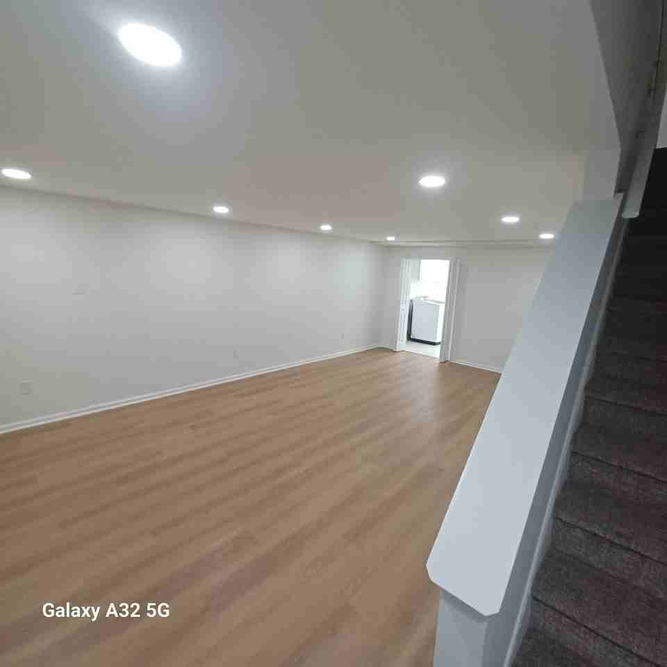 199 Victoria Ct - Photo 6 of 18