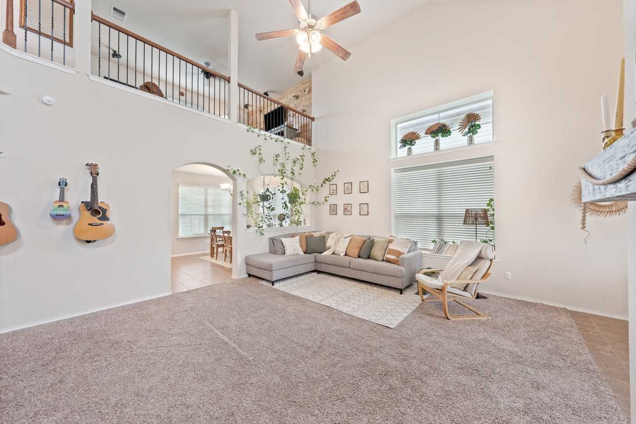 5516 Pinery Dr - Photo 5 of 16