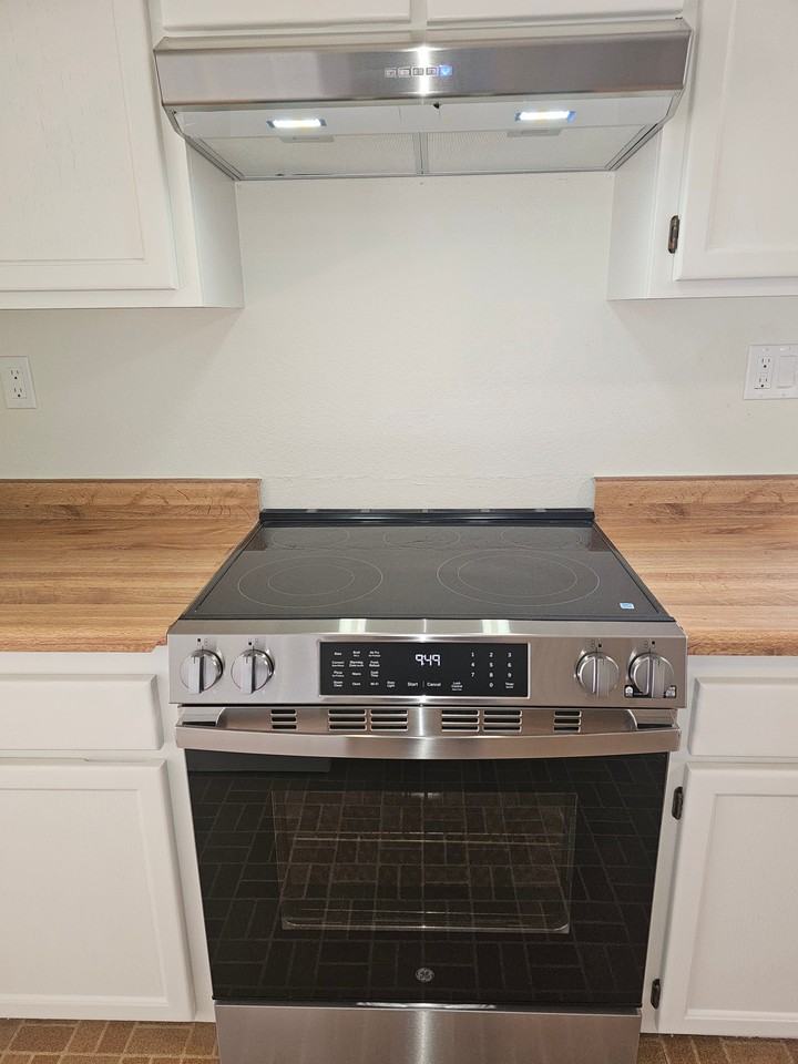 1206 Rincon Meadows Ct - Photo 3 of 18