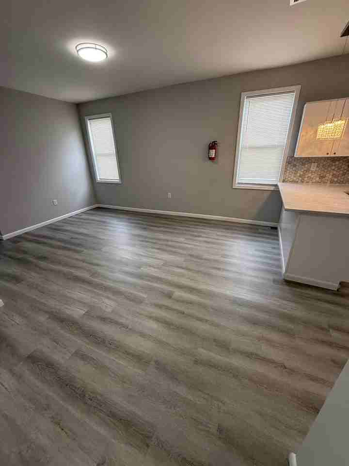 264 9th Ave #6 - Photo 2 of 12