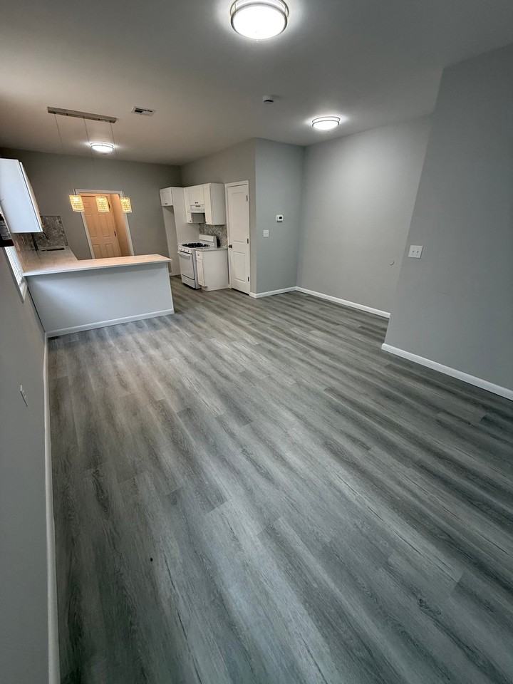 264 9th Ave #6 - Photo 4 of 12