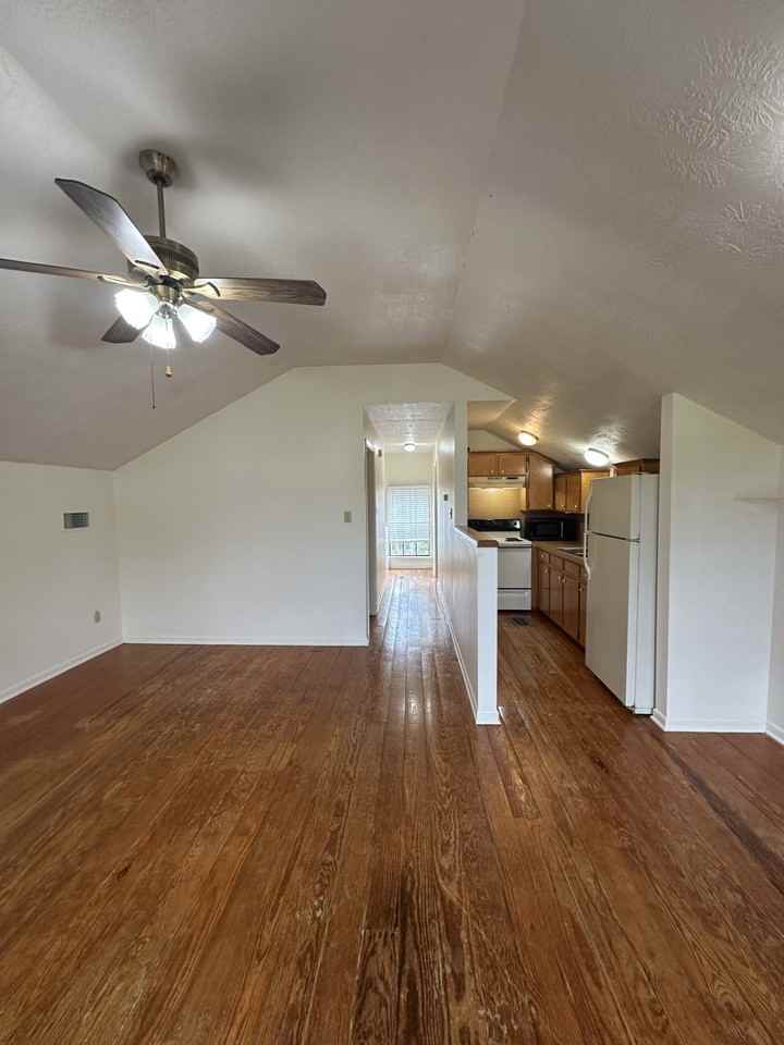 1026 Garden St #1 - Photo 7 of 16