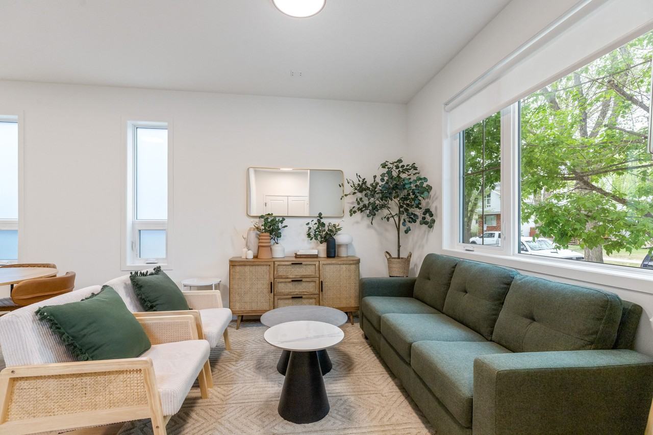 11633 88 St Nw