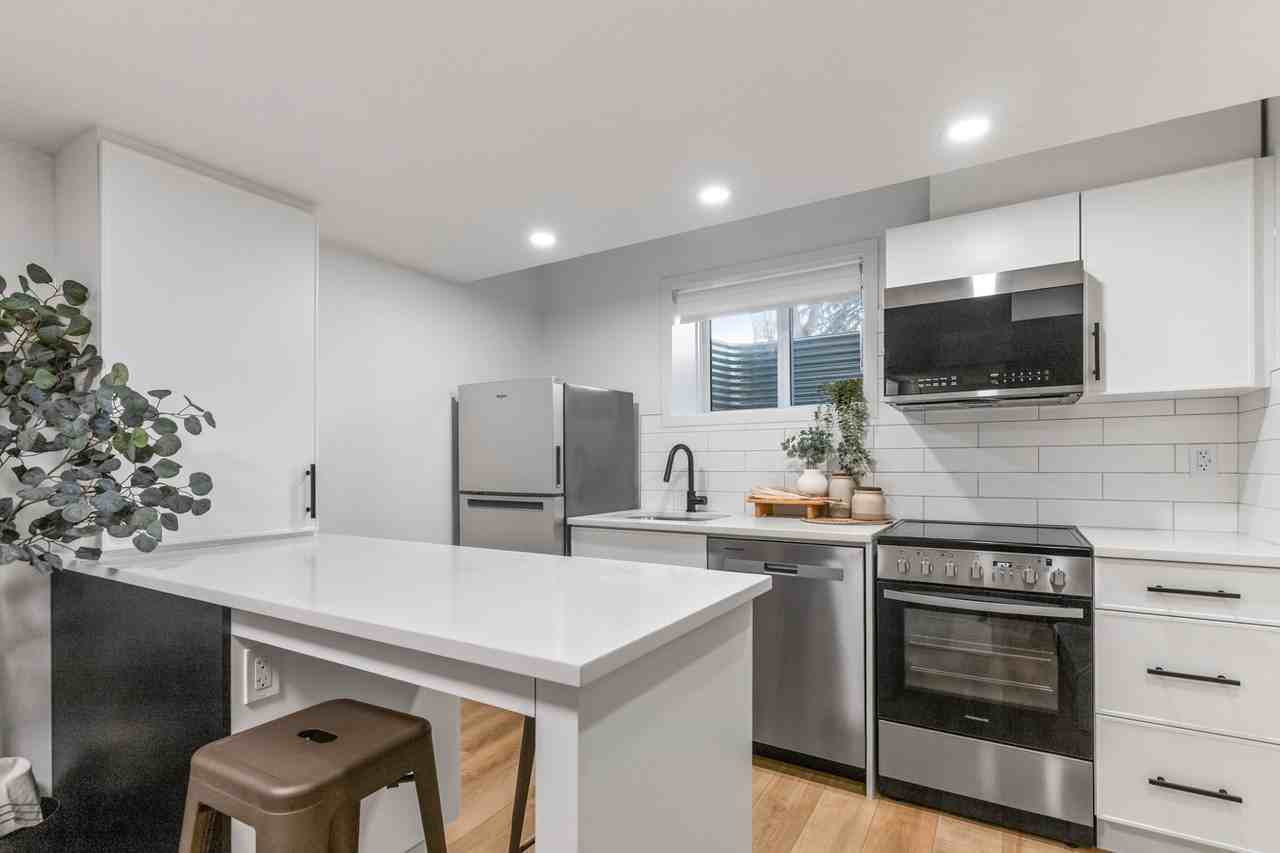 11523 129 Ave Nw Bsmt #11523BS - Photo 4 of 19