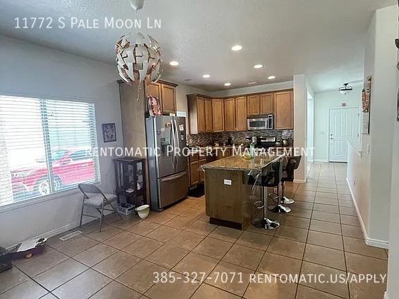 11772 S Pale Moon Ln - Photo 4 of 19