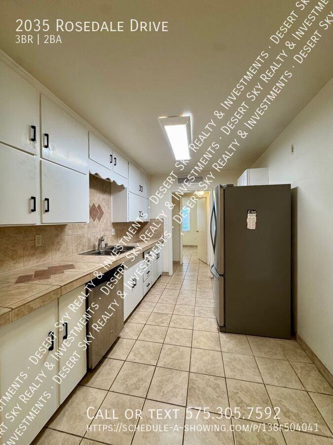 2035 Rosedale Dr - Photo 7 of 28