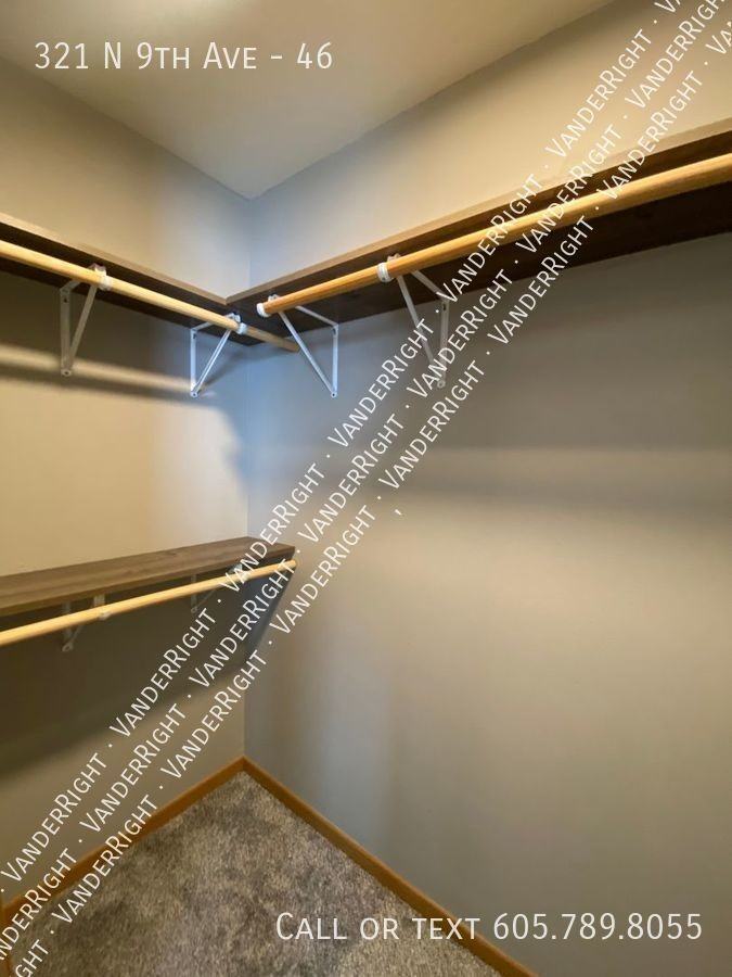321 N 9th Ave #46 - Photo 7 of 9