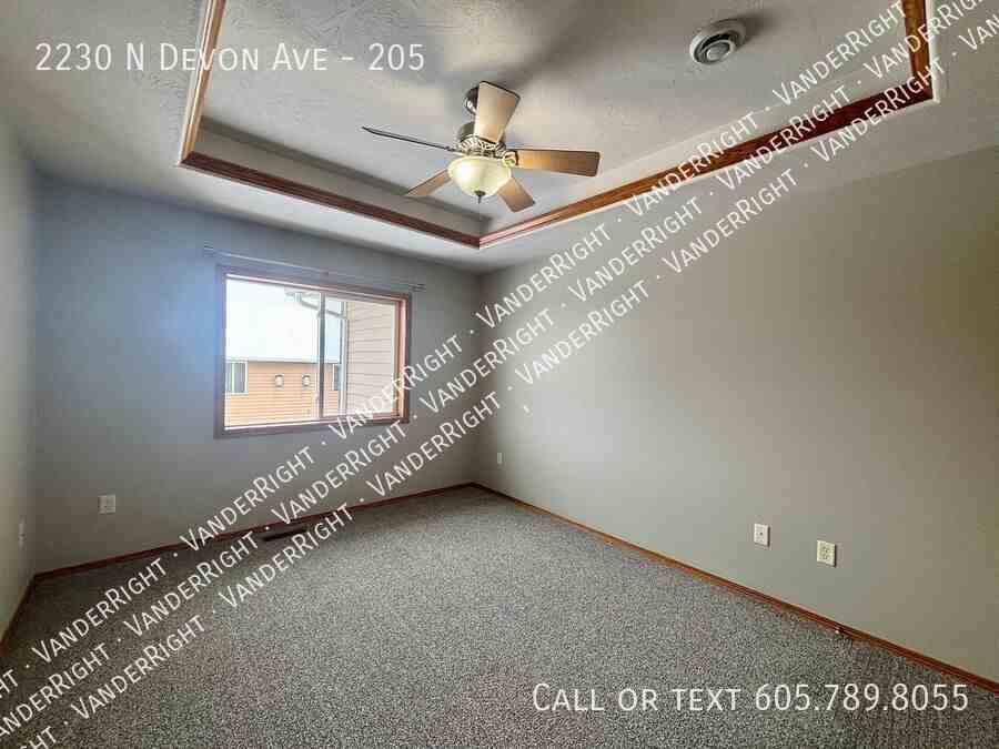 2230 N Devon Ave #205 - Photo 6 of 13