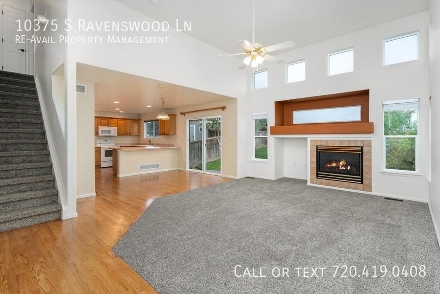 10375 Ravenswood Ln - Photo 7 of 36