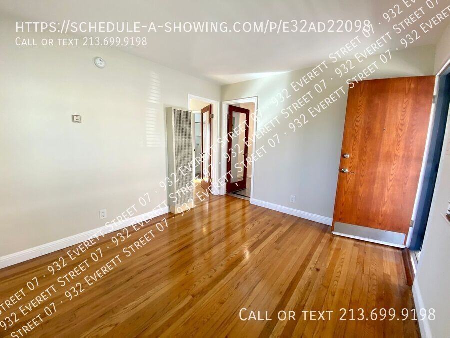 932 Everett St - Photo 7 of 30