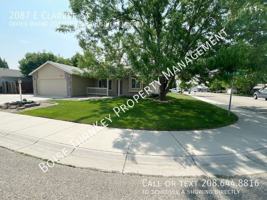 featured image of 2087 E Clarene St
