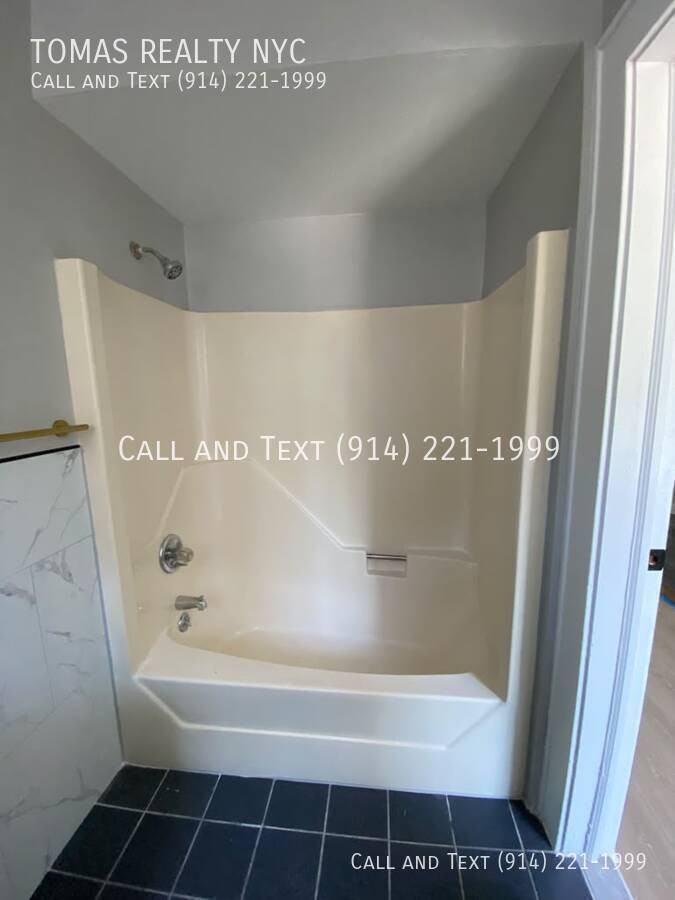 22 Upper Croton Ave #8