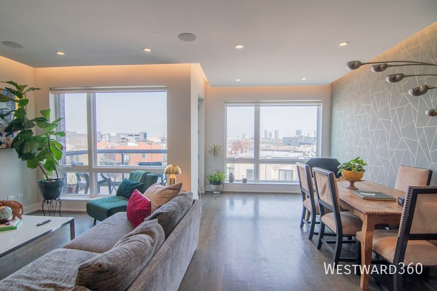 880 N Milwaukee Ave #2S - Photo 3 of 19