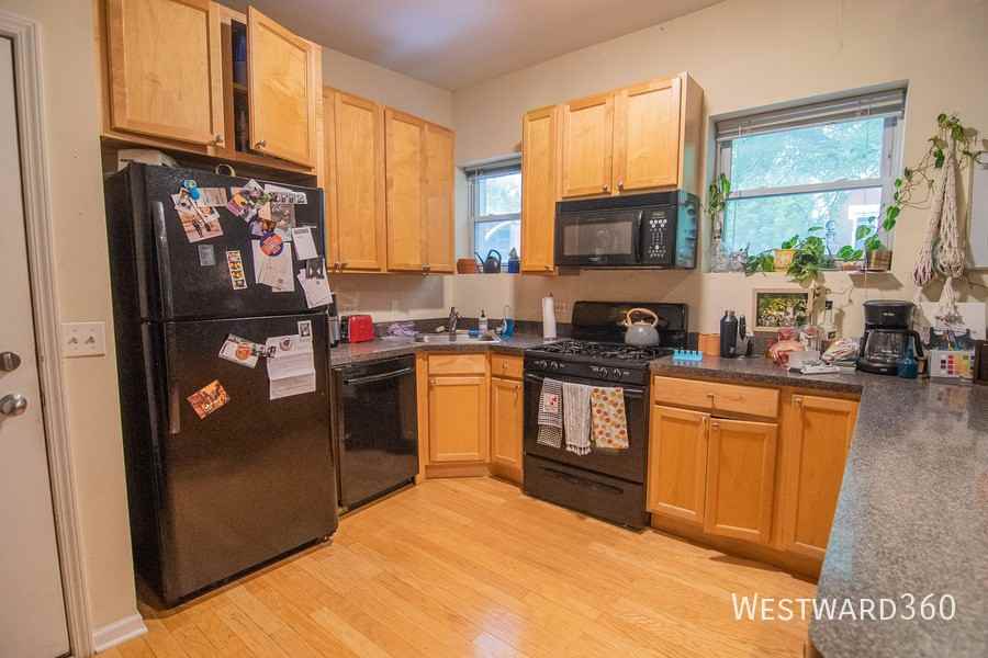 1756 W Crystal St #2R - Photo 6 of 11