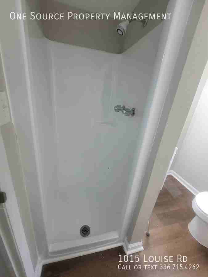 1015 Louise Rd - Photo 6 of 11