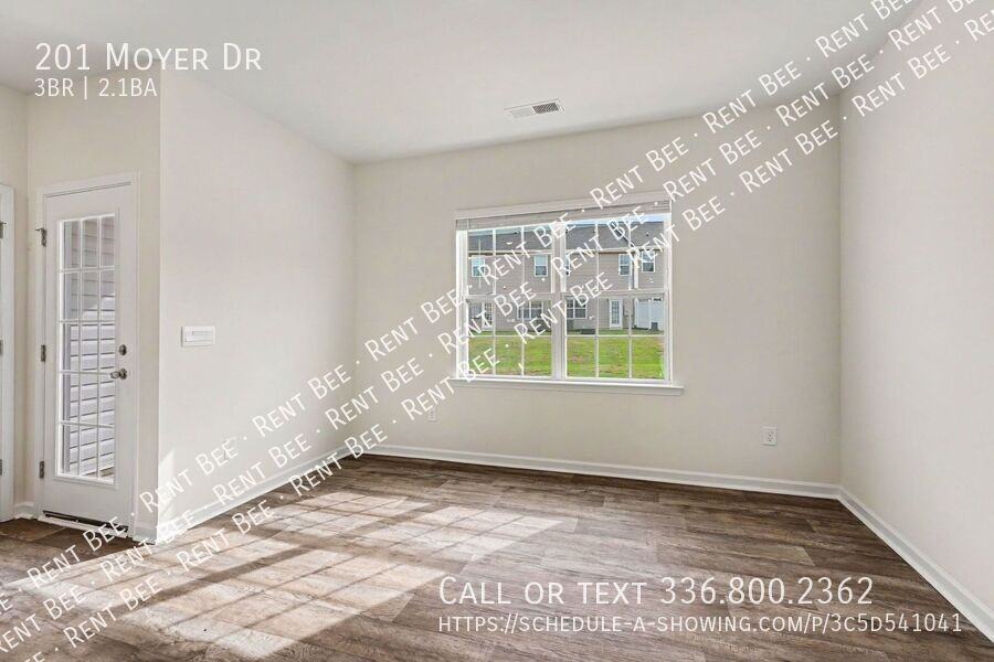 201 Moyer Dr - Photo 5 of 22