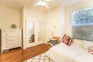 1117 3rd St #4 - Photo 1 of 1