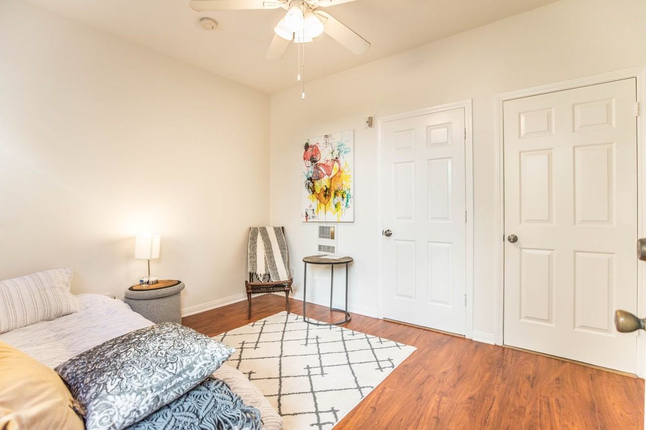 1117 3rd St #4 - Photo 2 of 12
