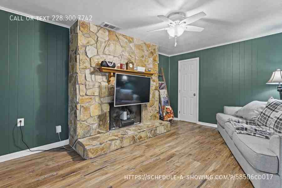 101 Fore St - Photo 4 of 28