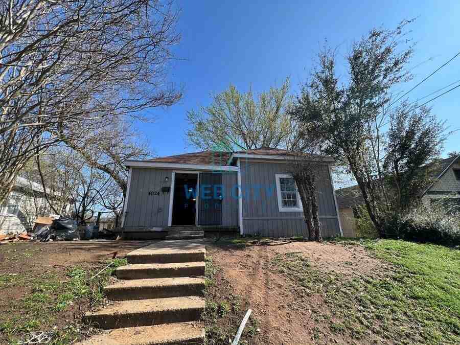 4024 Myrtle St - Photo 3 of 15
