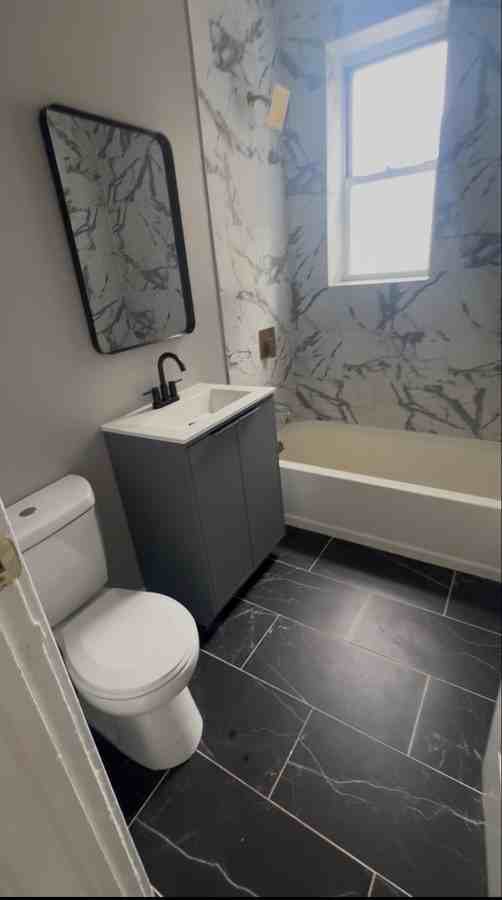758 Jersey Ave #E6 - Photo 3 of 9