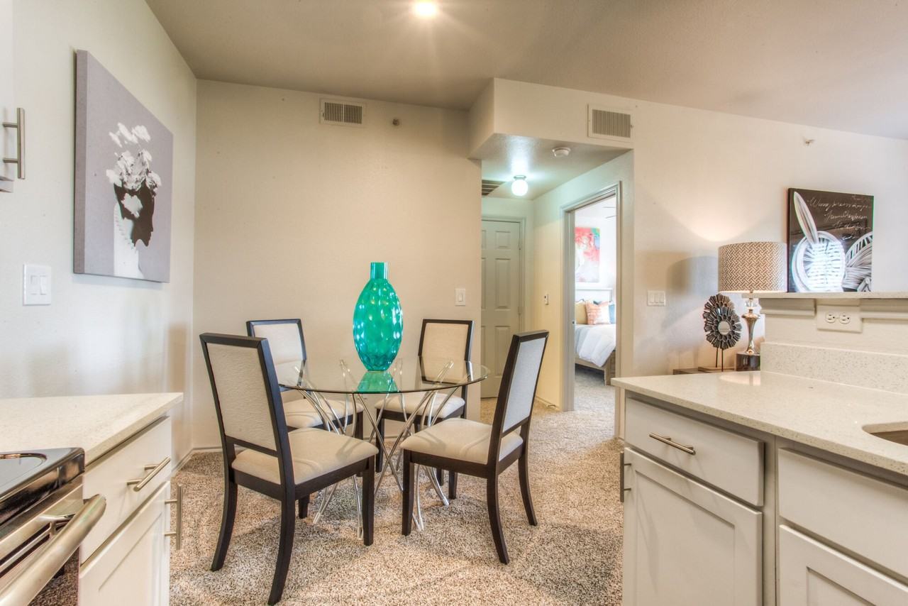 Waters Edge Villas - Photo 5 of 30