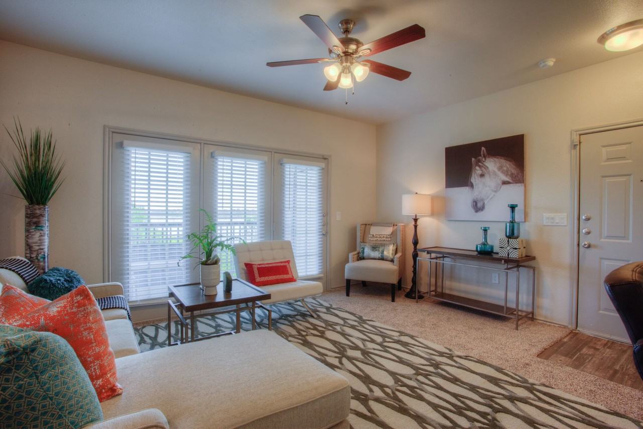 Waters Edge Villas - Photo 6 of 30
