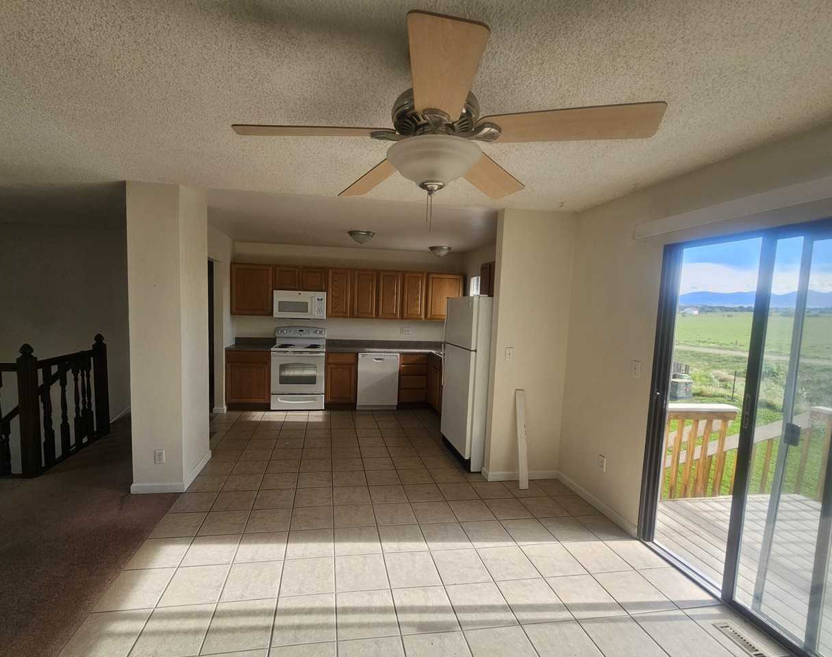1617 Centaur Cir #1 - Photo 2 of 17