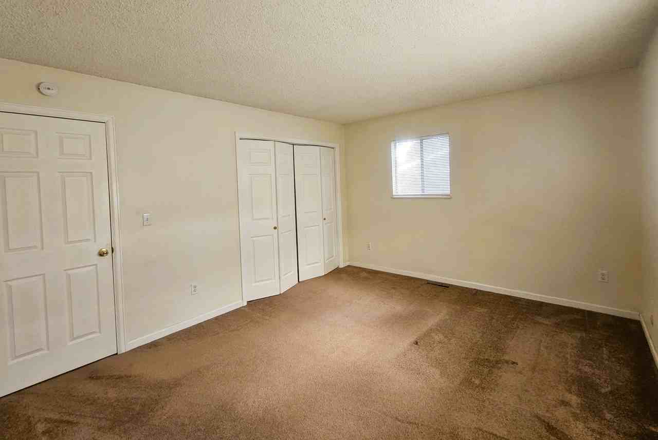 1617 Centaur Cir #1 - Photo 5 of 17
