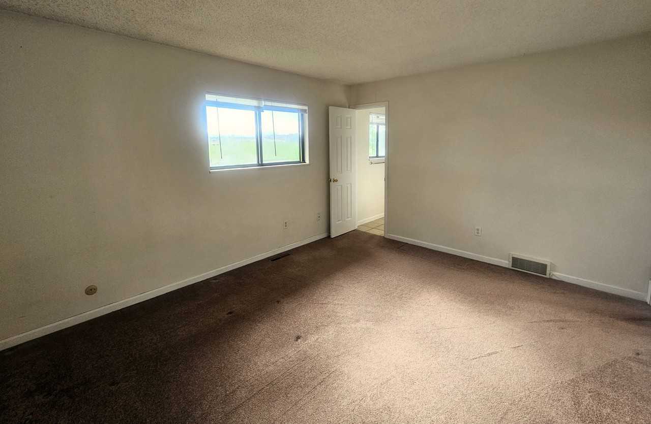 1617 Centaur Cir #1 - Photo 6 of 17