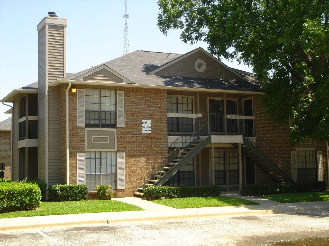 North Hills Place - Photo 7 of 8