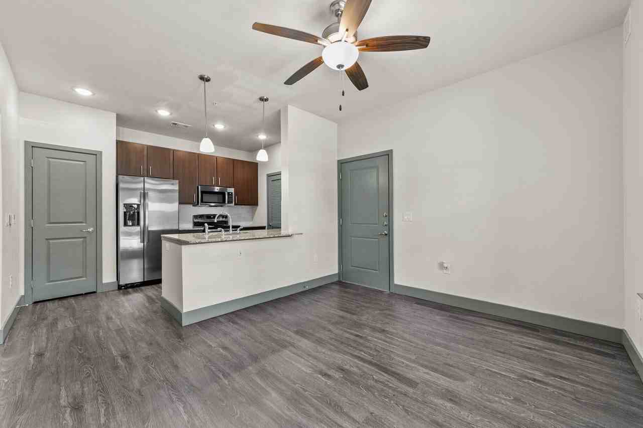 Cross Timbers Apartments - Photo 2 of 40