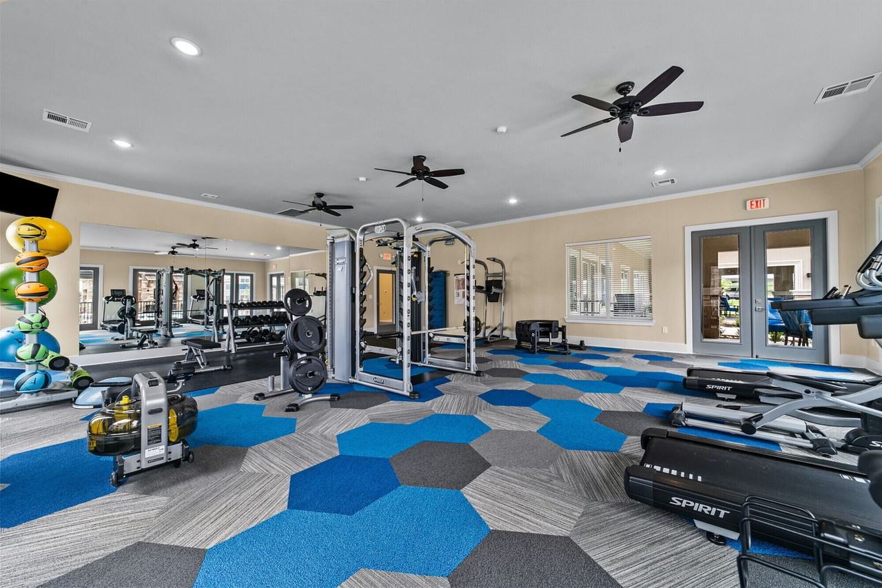 Cross Timbers Apartments - Photo 4 of 40