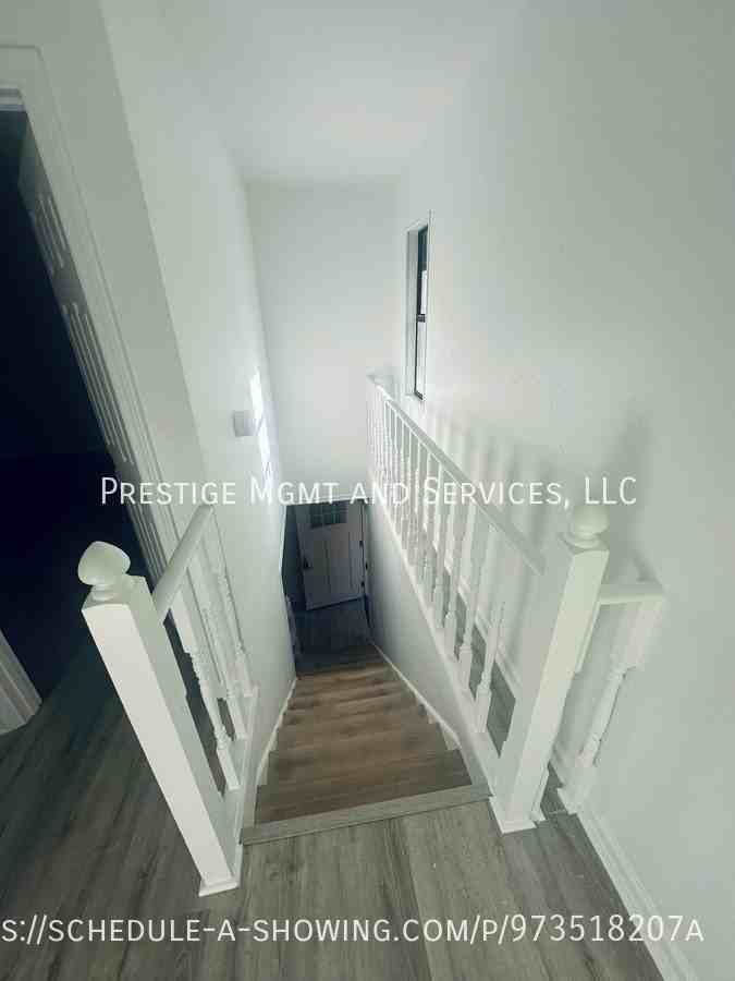 1 Villa Dr #1C - Photo 7 of 10