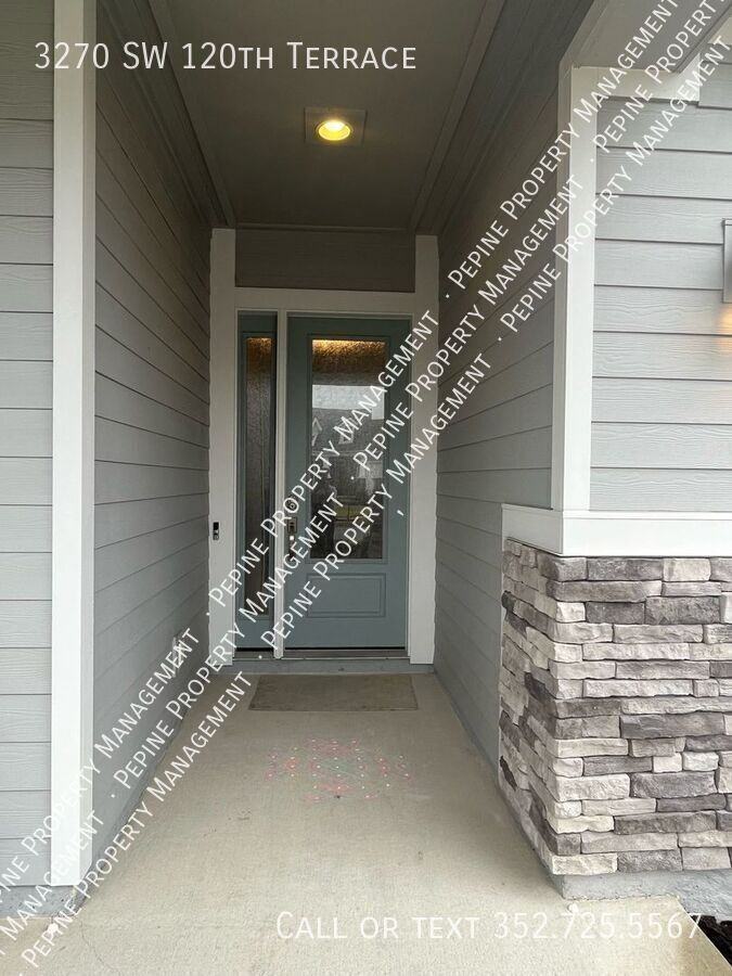 3270 Sw 120th Ter - Photo 2 of 17