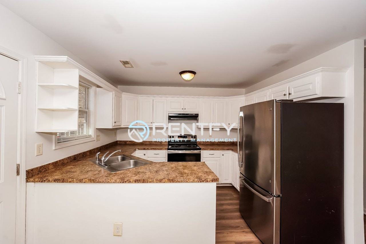 1110 Mason St - Photo 7 of 20