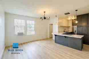 300 N Bonnie Brae St #302 - Photo 1 of 1