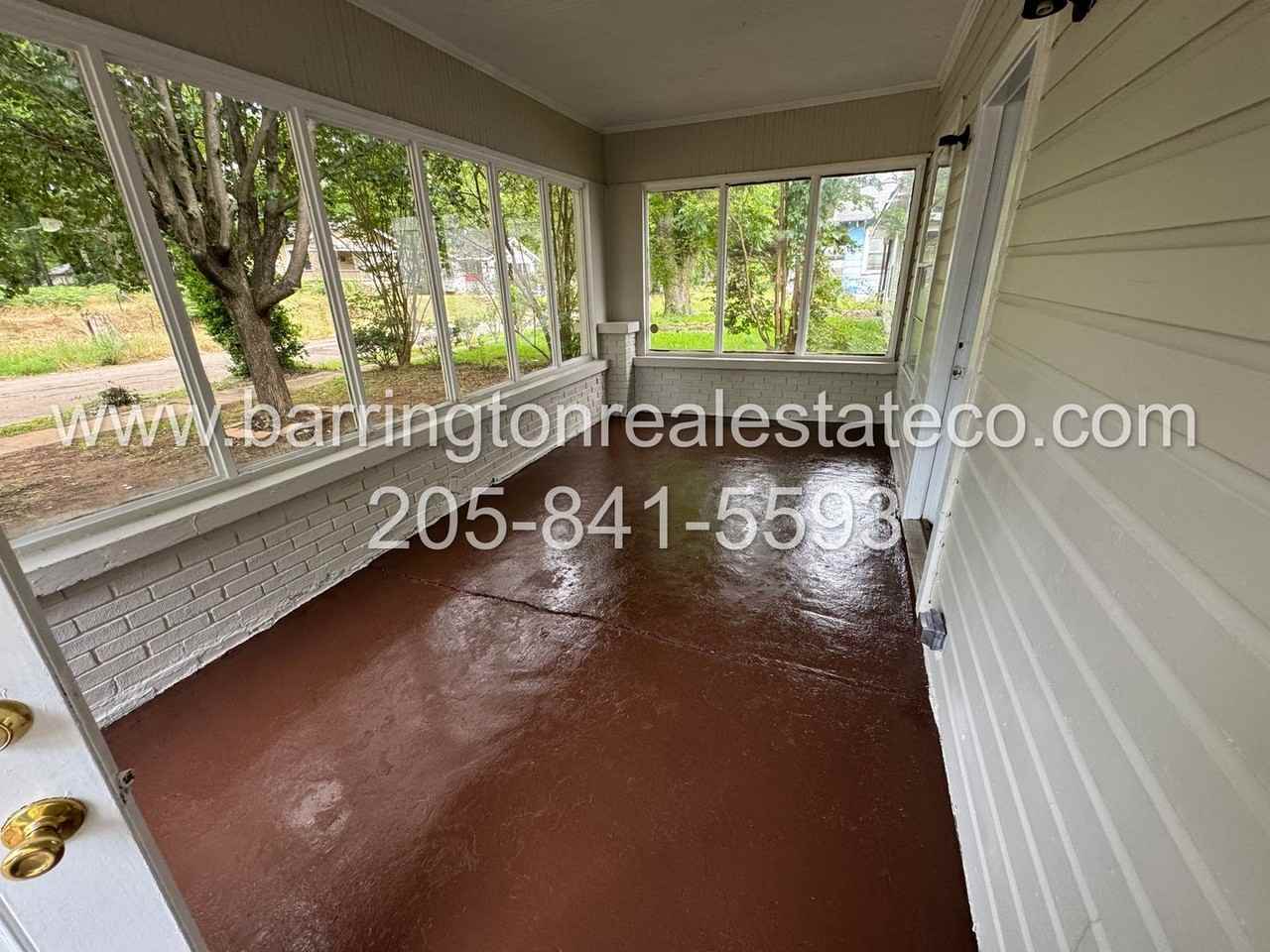 4825 Avenue S - Photo 2 of 6