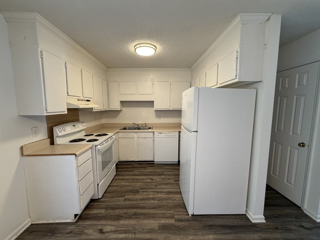 1010 Bs Barbecue Rd #B - Photo 5 of 12