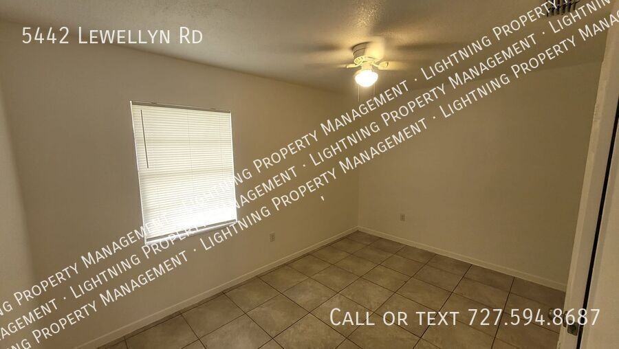 5442 Lewellyn Rd - Photo 5 of 6