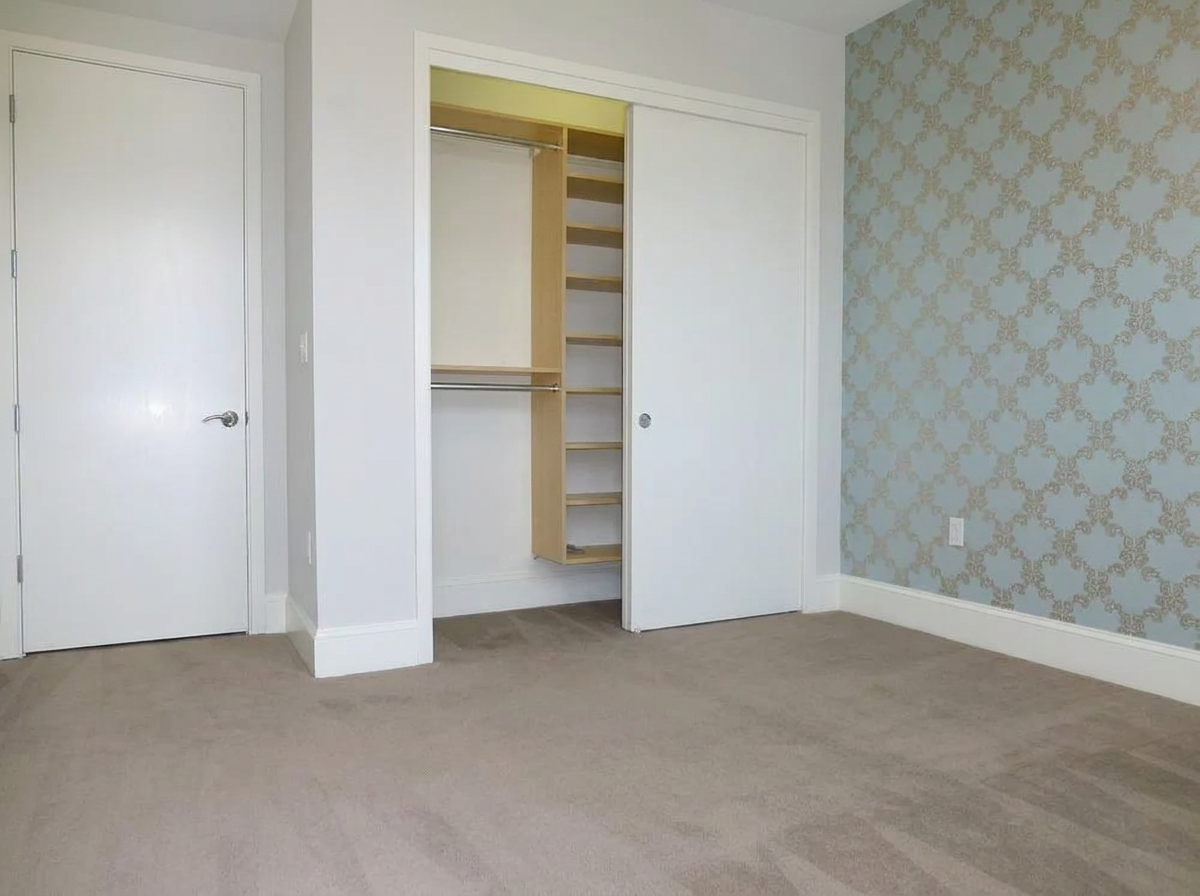72 Langton St #2 - Photo 7 of 11