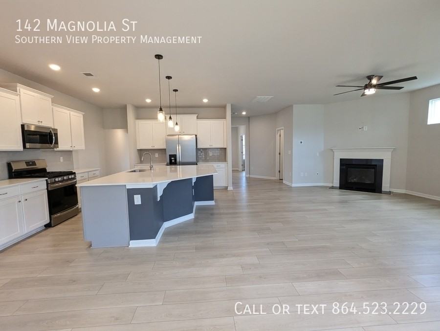 142 Magnolia St - Photo 7 of 36